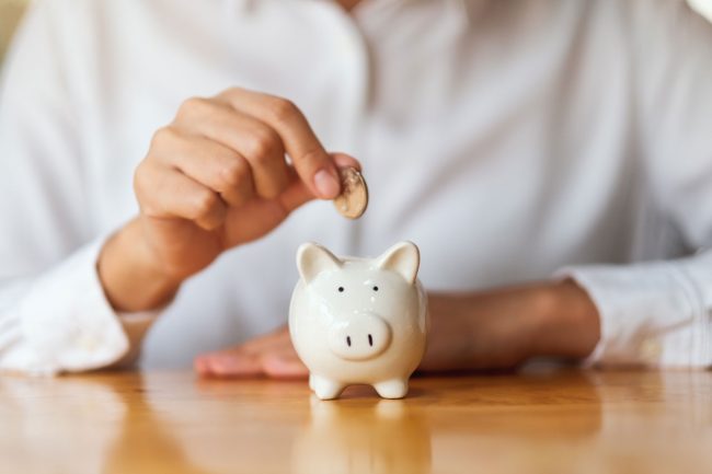 Does the Interest Rate on Your Savings Account Really Matter